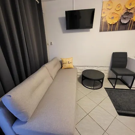 Pensión I Sobe Mara 3*