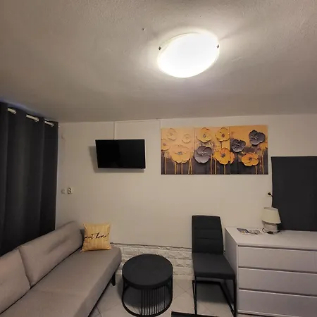 I Sobe Mara Gostinjska kuća 3*