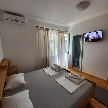 Casa de hóspedes I Sobe Mara